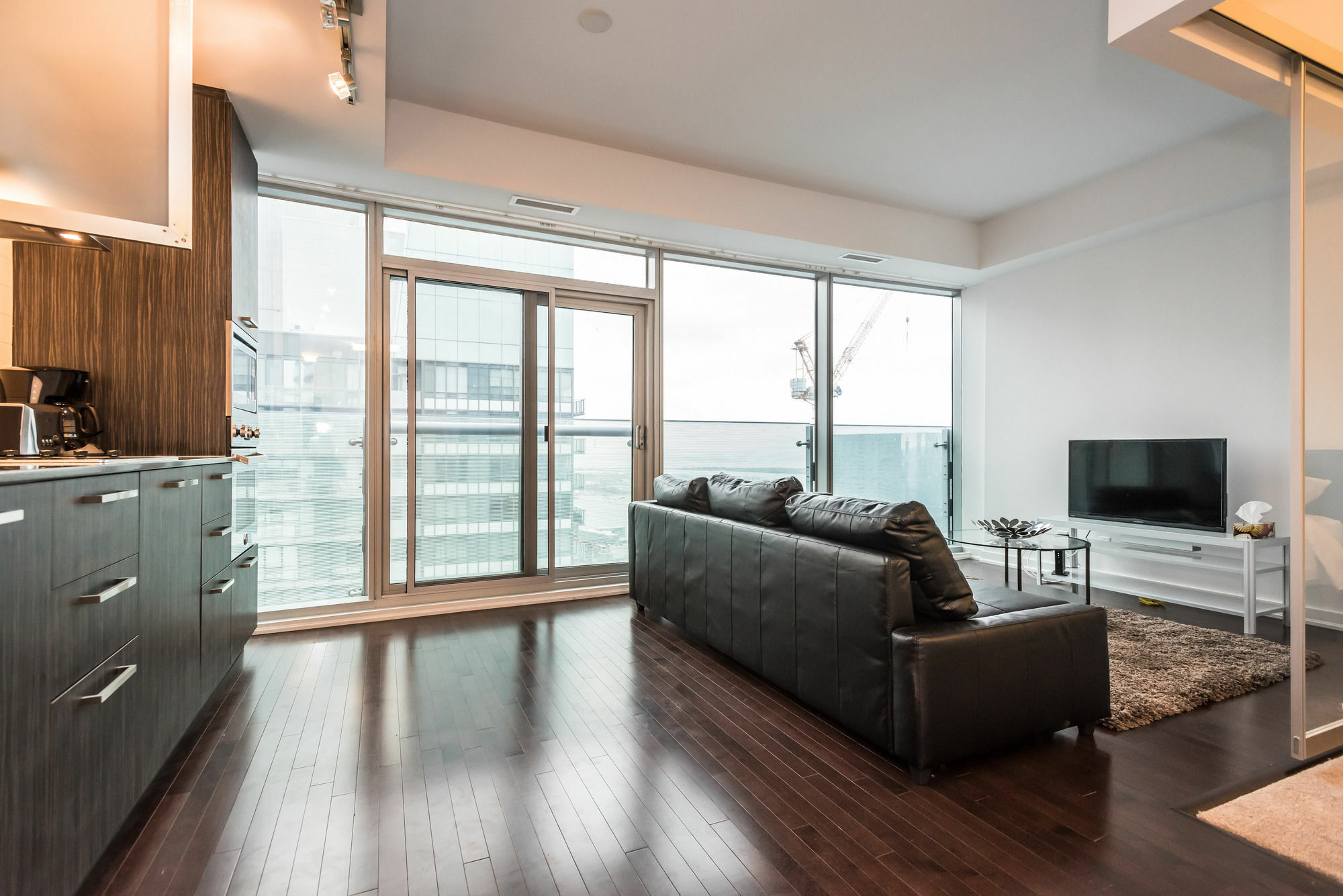Downtown Luxury Lakeview Condo Торонто Экстерьер фото